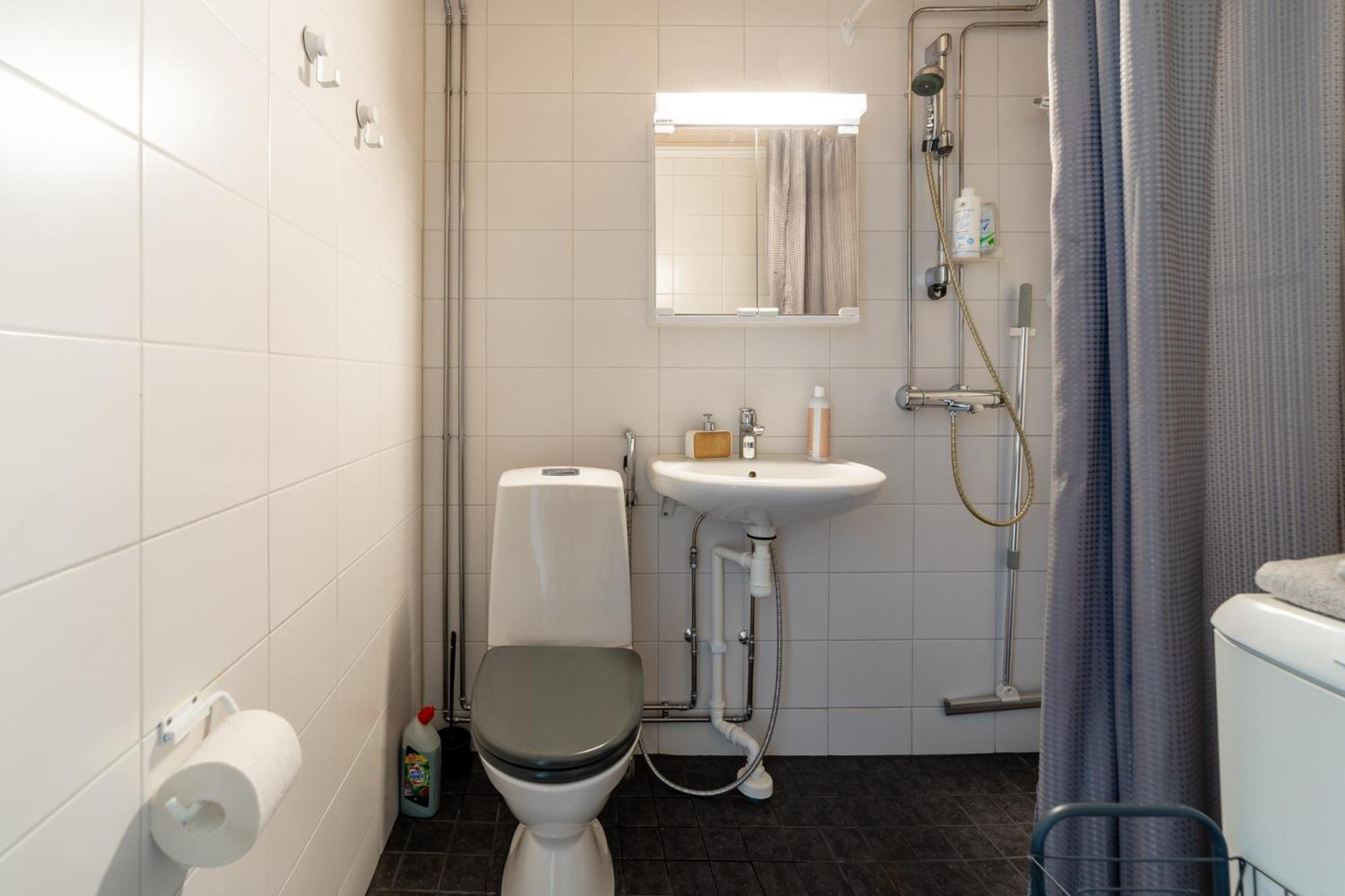 Studio: Alex'S Secret! Pori Luaran gambar